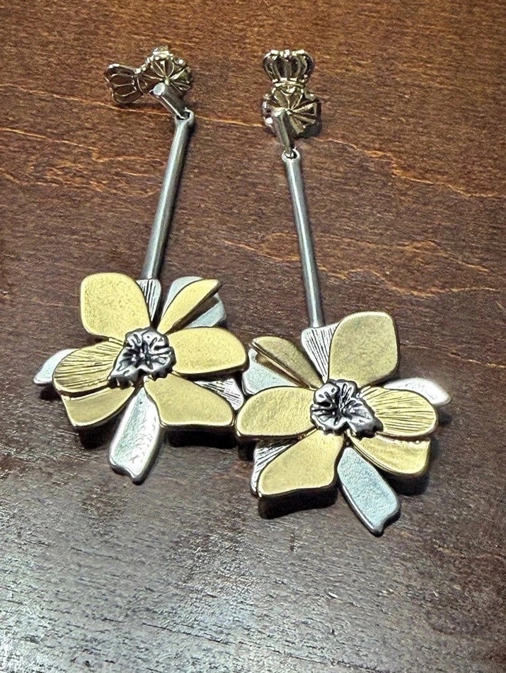Gold & Silver Floral Dangle Earrings Like New